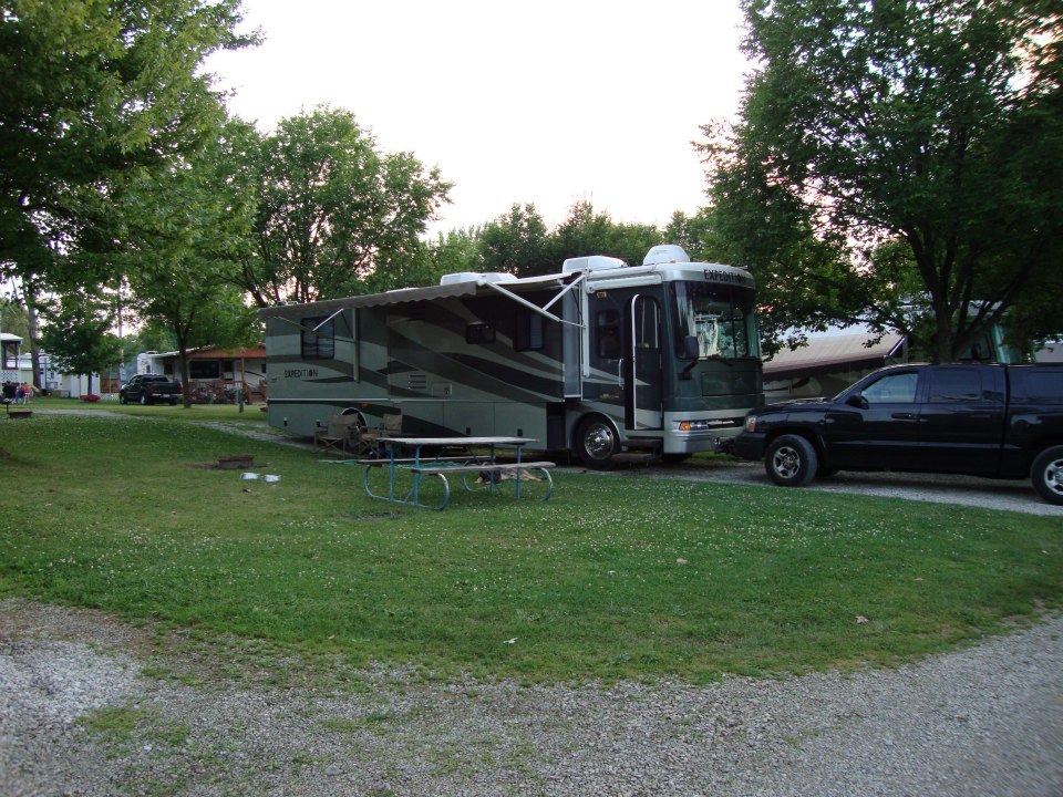 Hickory Lakes